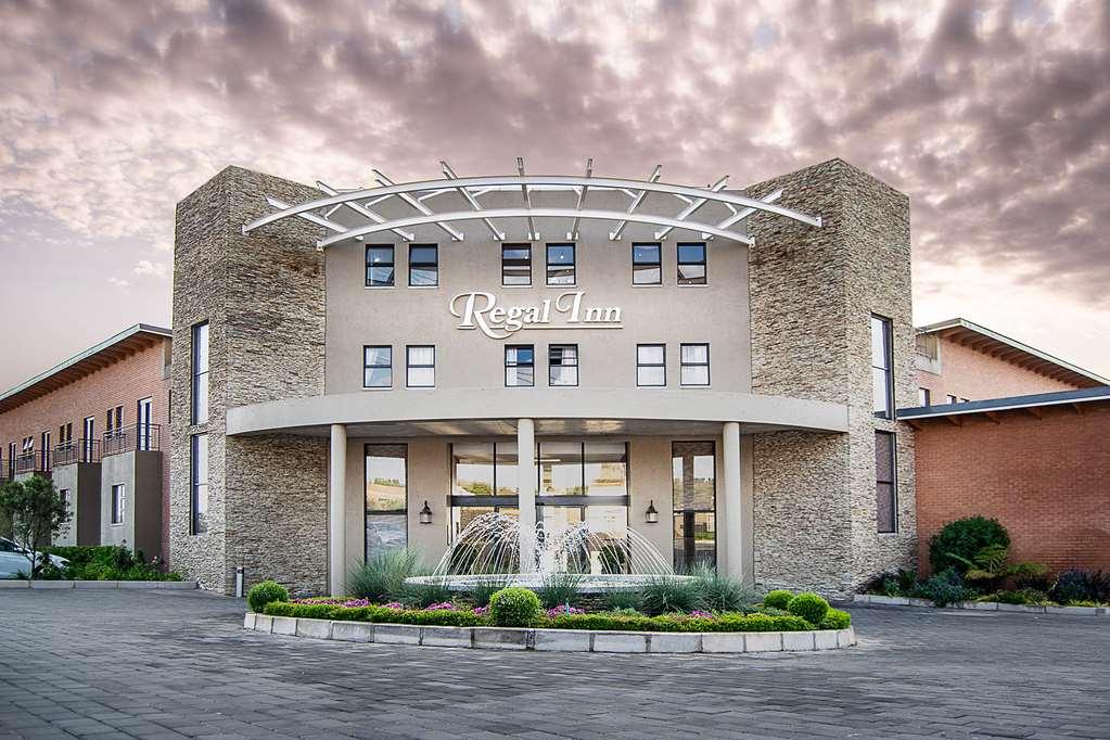 Regal Inn Hotel Midrand Eksteriør bilde