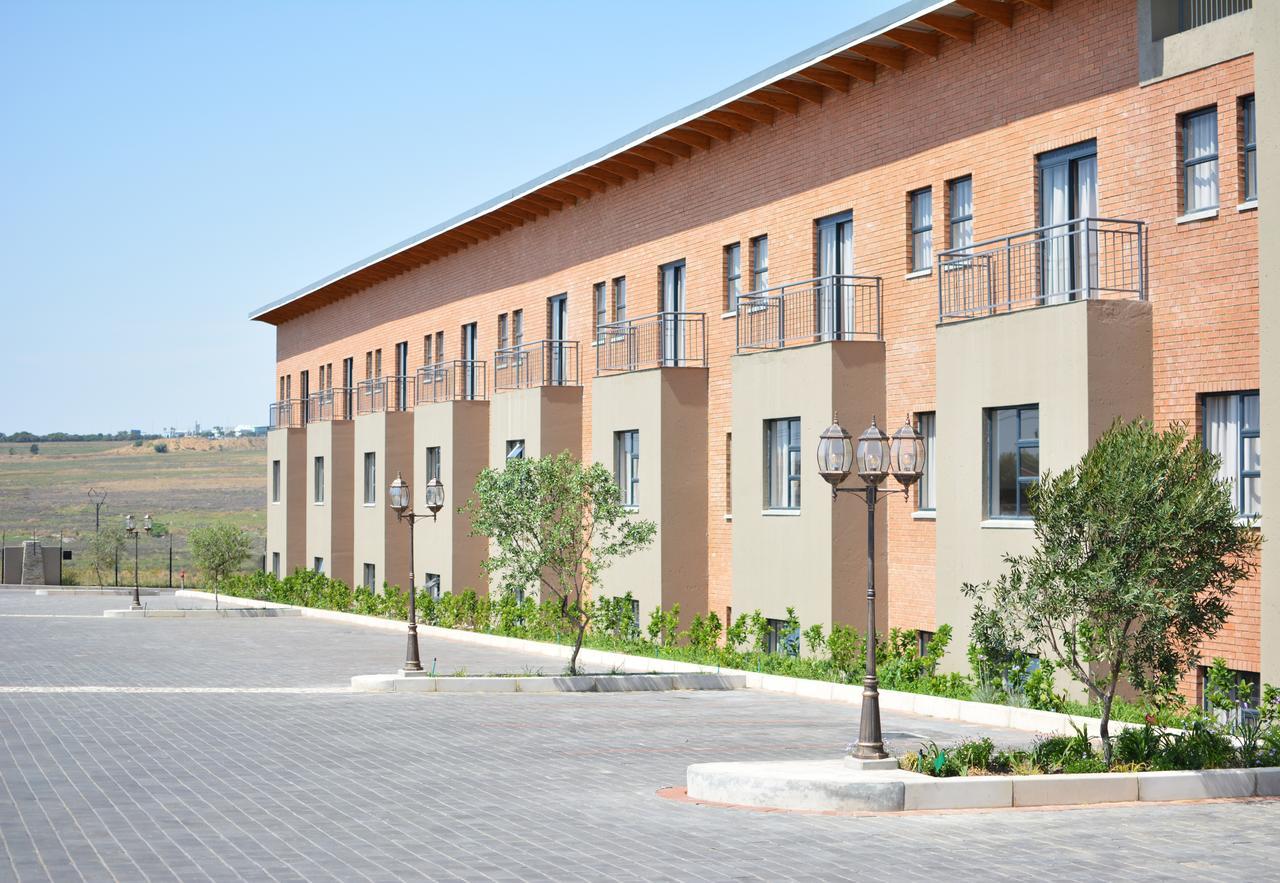 Regal Inn Hotel Midrand Eksteriør bilde