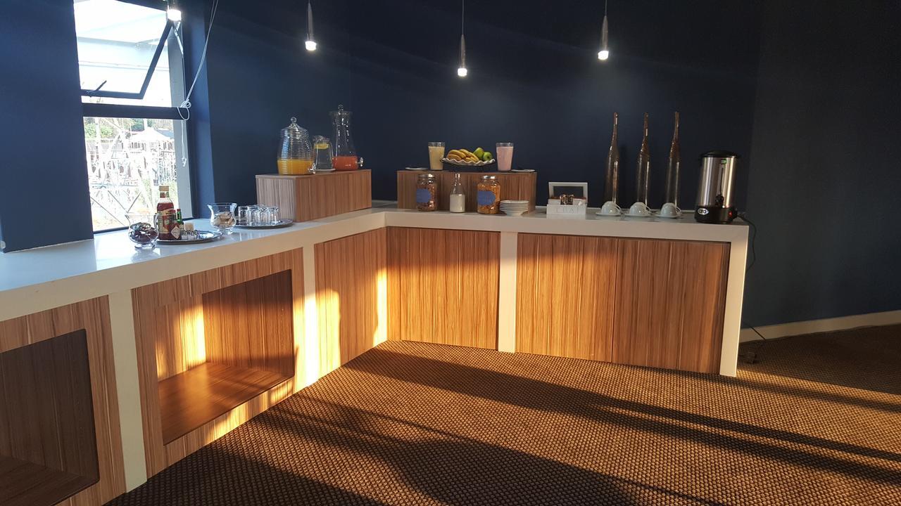 Regal Inn Hotel Midrand Eksteriør bilde
