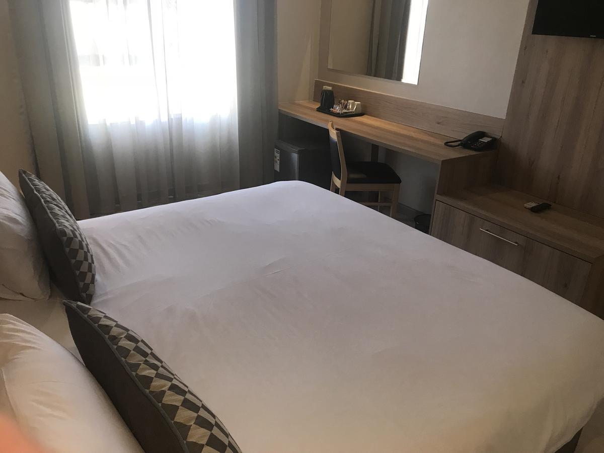 Regal Inn Hotel Midrand Eksteriør bilde