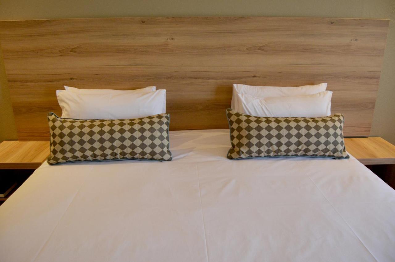Regal Inn Hotel Midrand Eksteriør bilde