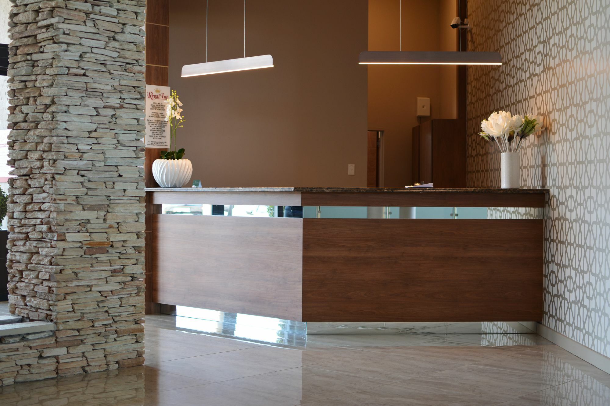 Regal Inn Hotel Midrand Eksteriør bilde